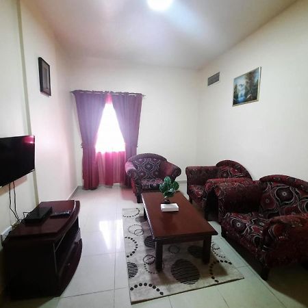 Al Reem Hotel Apartments Şarja Dış mekan fotoğraf