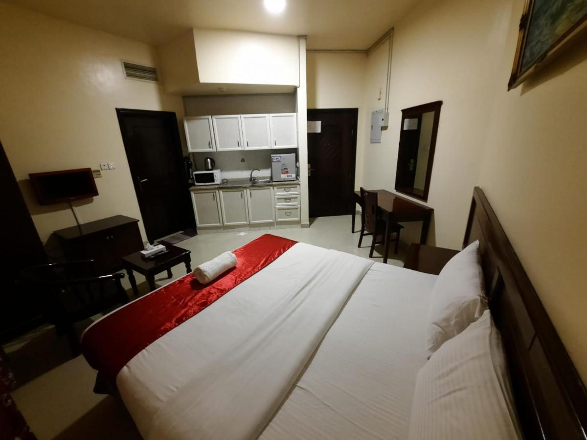 Al Reem Hotel Apartments Şarja Dış mekan fotoğraf