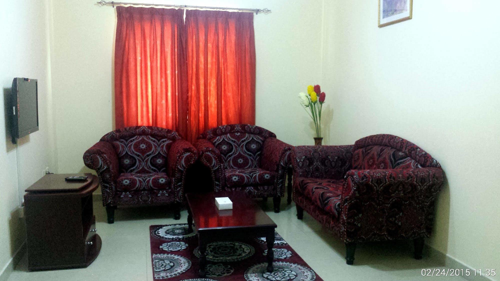Al Reem Hotel Apartments Şarja Dış mekan fotoğraf